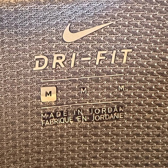 Nike Dri-Fit Running Athletic Long Sleeve Fitness Workout Shirt size M - Picture 2 of 3